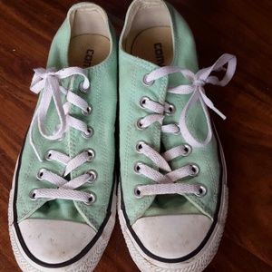 Mint colored converse W8